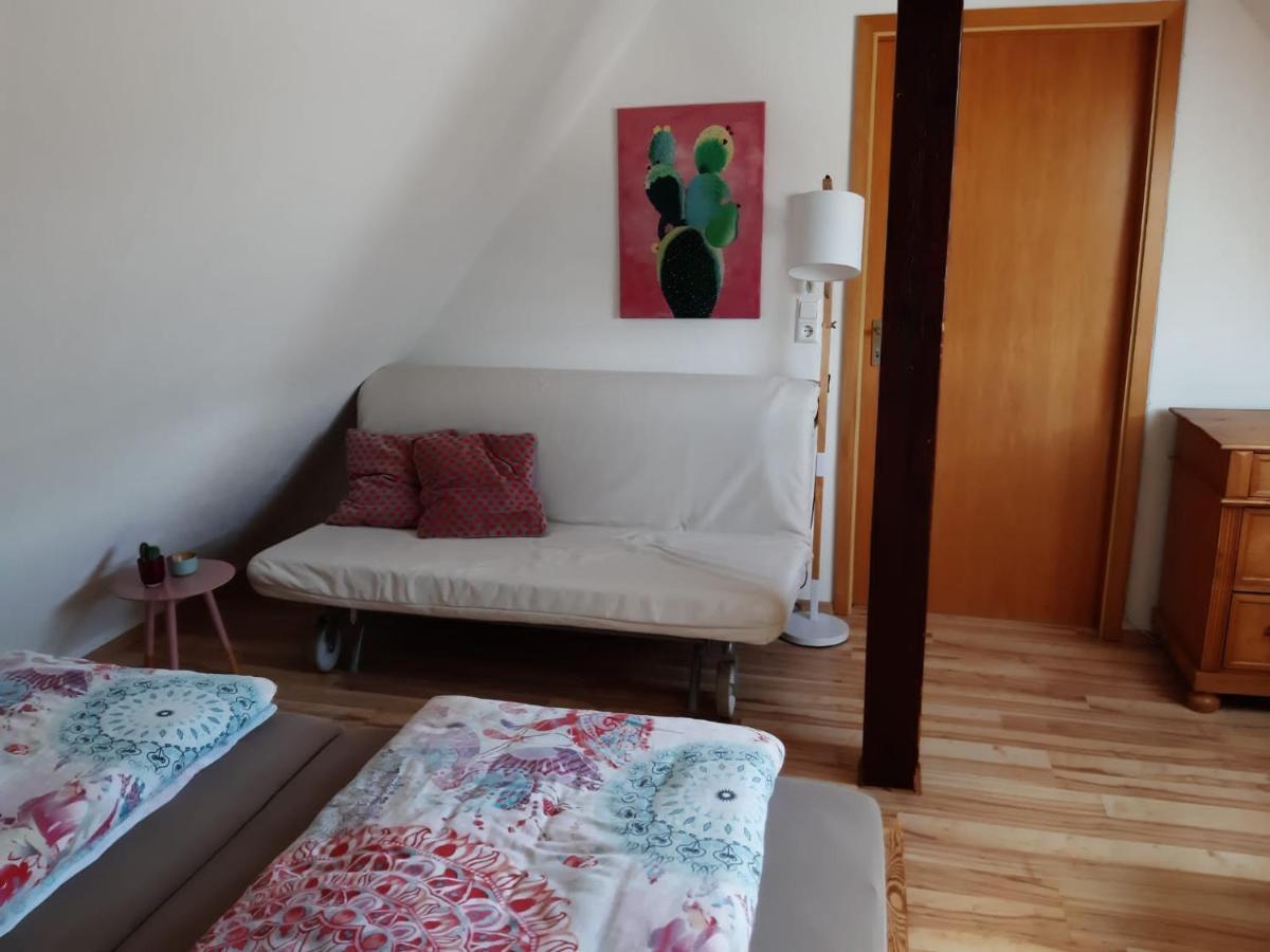 Giebelzimmer Mit Weinbergblick Stetten  Екстериор снимка