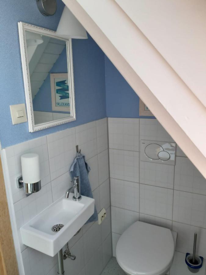 Giebelzimmer Mit Weinbergblick Stetten  Екстериор снимка